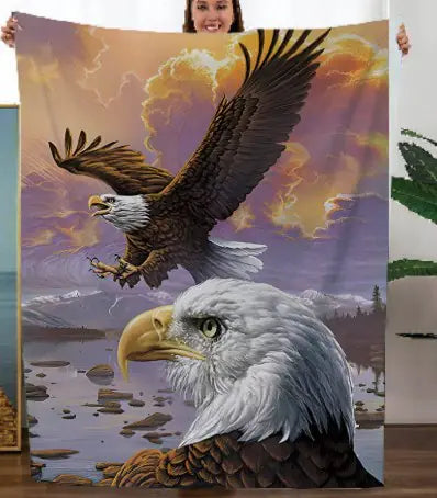 Eagle Pattern Lightweight Fleece Throw Blanket for Comfort